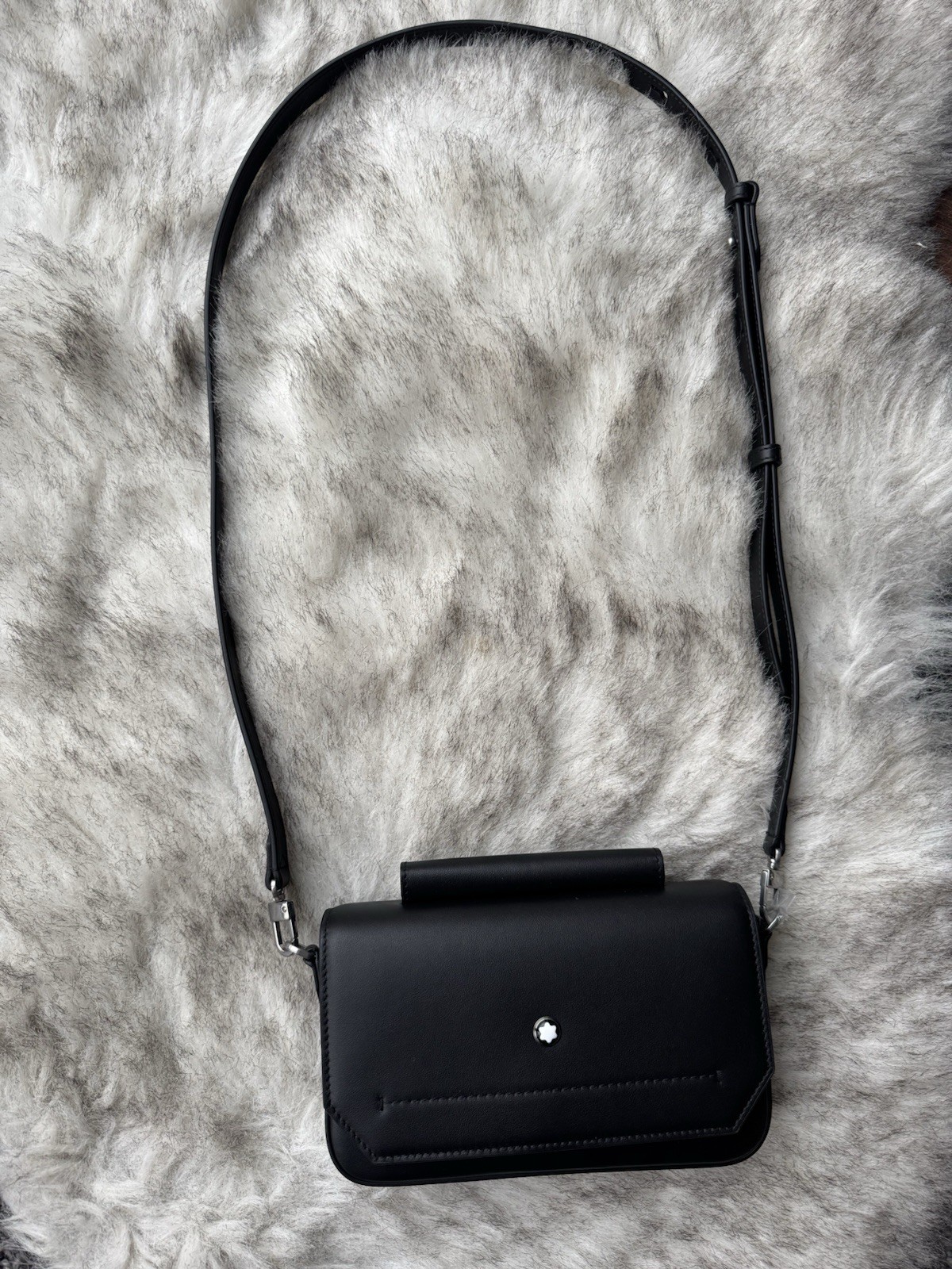 Montblanc Meisterstuck Selection Soft Mini Bag | Black | Medium image 2