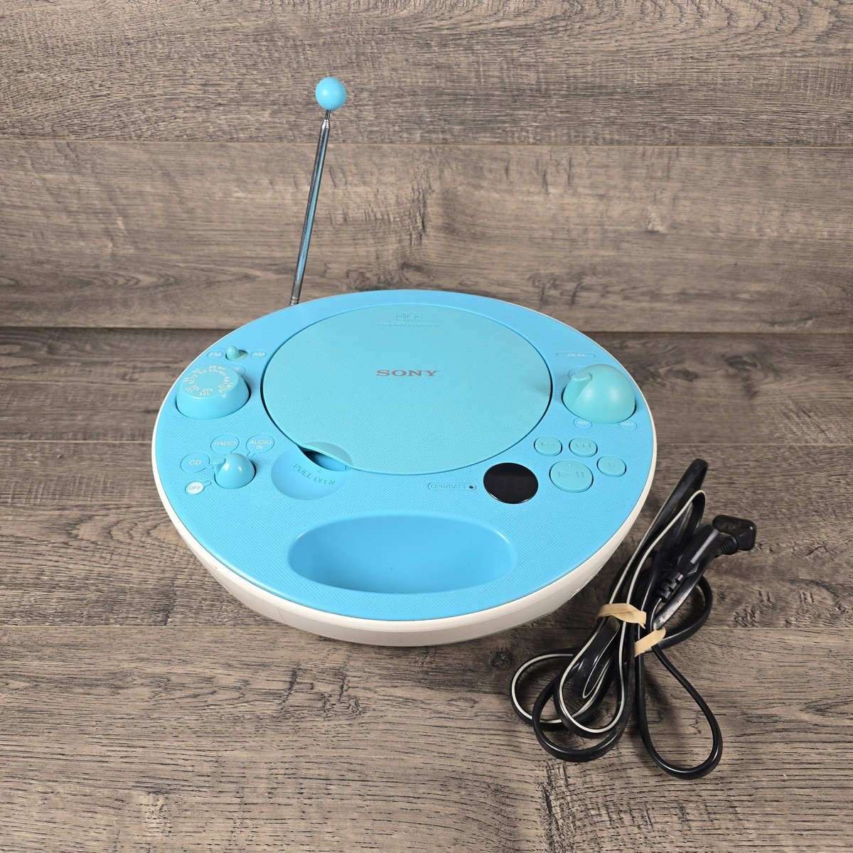 Sony ZS-E5 CD Player & AM/FM Radio - W/ Power Cord - Tested Works