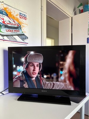 Sony Bravia KDL-26BX320 66 cm (26 Zoll) 720p HD LCD Fernseher Guter Zustand