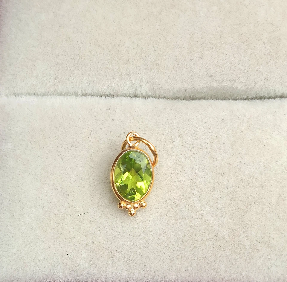 18k Solid Gold Charm Natural Peridot Gemstone Charm Handmade Necklace Pendant - Image 3 of 4