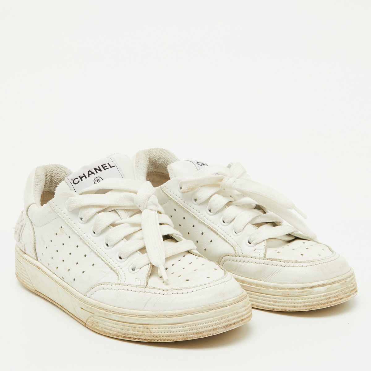 Chanel White Perforated Leather CC Low Top Sneakers Size Chanel White Perforated Leather CC Low Top Sneakers Size