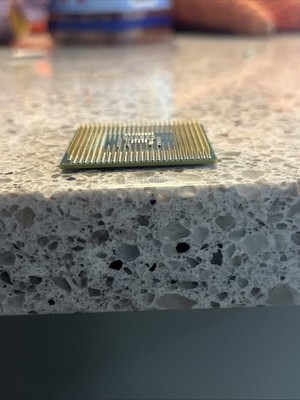 Intel Pentium T4400 2.2GHz Laptop CPU Processor SLGJL 2.20/1M/800