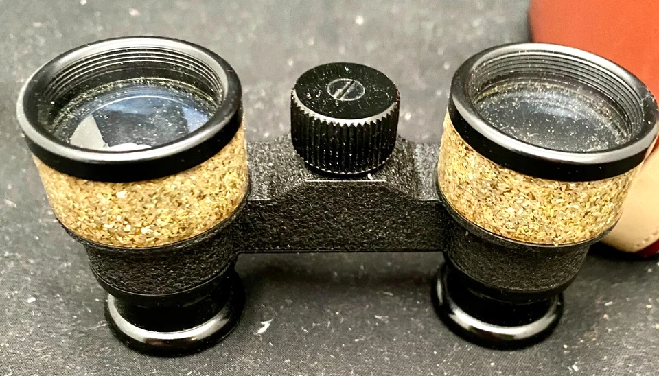 VTG DFV-TOSCA 2.5x OPERA GLASSES w/ITS BAG, BRILLIANT GOLD TONE RING c1960 g - Image 3 of 4