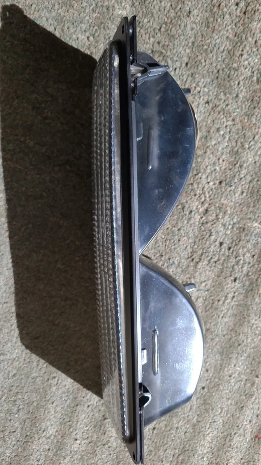 DEPO Left Parking Light Fits 1994-2000 Chevrolet 1994-2002 GMC - Image 4 of 4