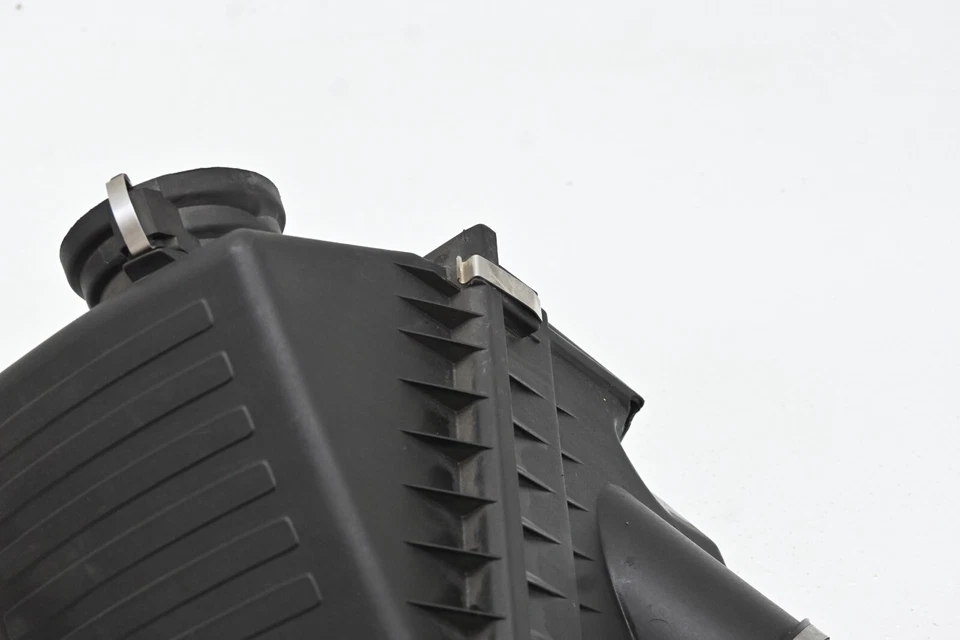 ⭐ 99-03 Bmw E39 右侧发动机进气消音器消声器盒 Oem — 第 4/4 张图片