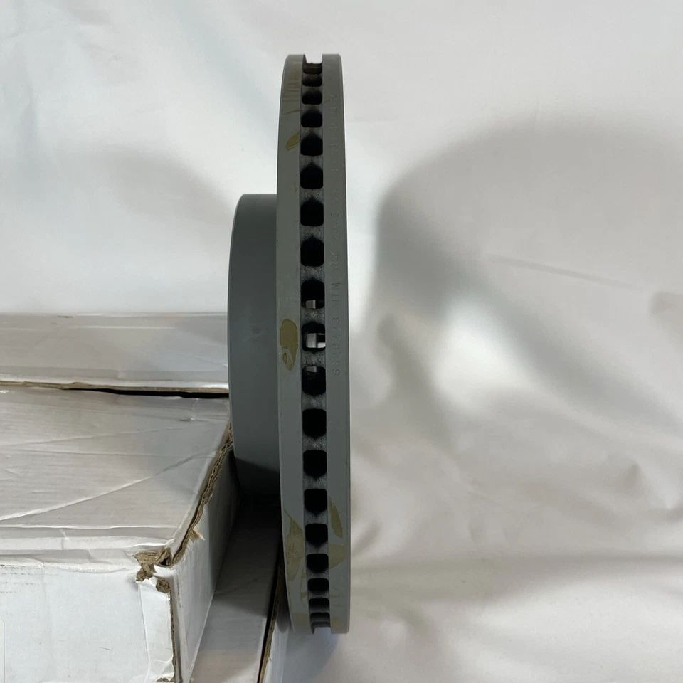 2003-5 Lincoln Aviator Brake Discs Carquest 15670350 YH145444BDP AIMCO 54115 - Изображение 2 из 4