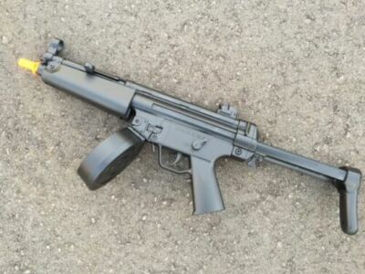 Auto Electric Airsoft Gun D95B With a  Cap. 380 Round  Airsoft Magazine