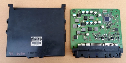 TOYOTA 89260-43010 Engine start & Stop Ecu Ecm oem jdm used 8926043010 - Picture 1 of 7