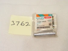 TC404-39820 KUBOTA STABLIZER PIN L4600DT L4600F L4701DT L4600H 2WD HST 4WD NEW !