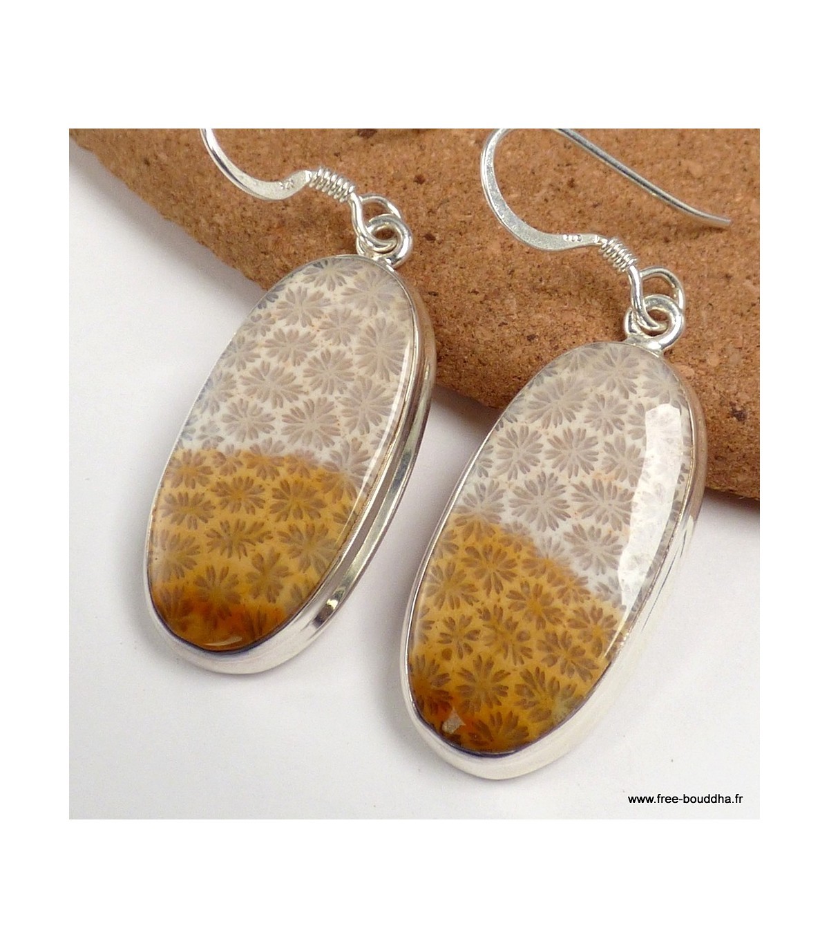 Boucles d'oreilles en Corail indonésien pour illuminer vos tenues d'été bohèmes
