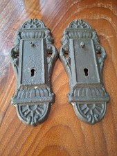 (2) Cast Iron BlackOrnate Decorative Ornate Wall Door Knob Plate W/Keyhole Decor