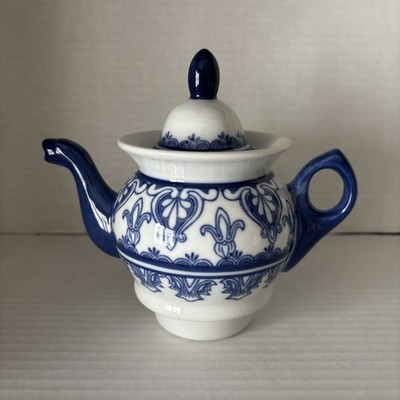Vintage Bombay Company Blue & White Tea Pot With Lid Floral Motif Small Pot 6''