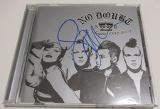 GWEN STEFANI NO DOUBTTHE SINGLES 1992-2003 AUTO SIGNED MUSIC CD 2003 INTERSCOPE