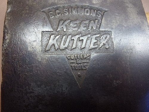 E.C. SIMMONS KEEN KUTTER Embossed Axe 3 Lbs. 2 Oz Nice'n'Clear Logo Collectible!