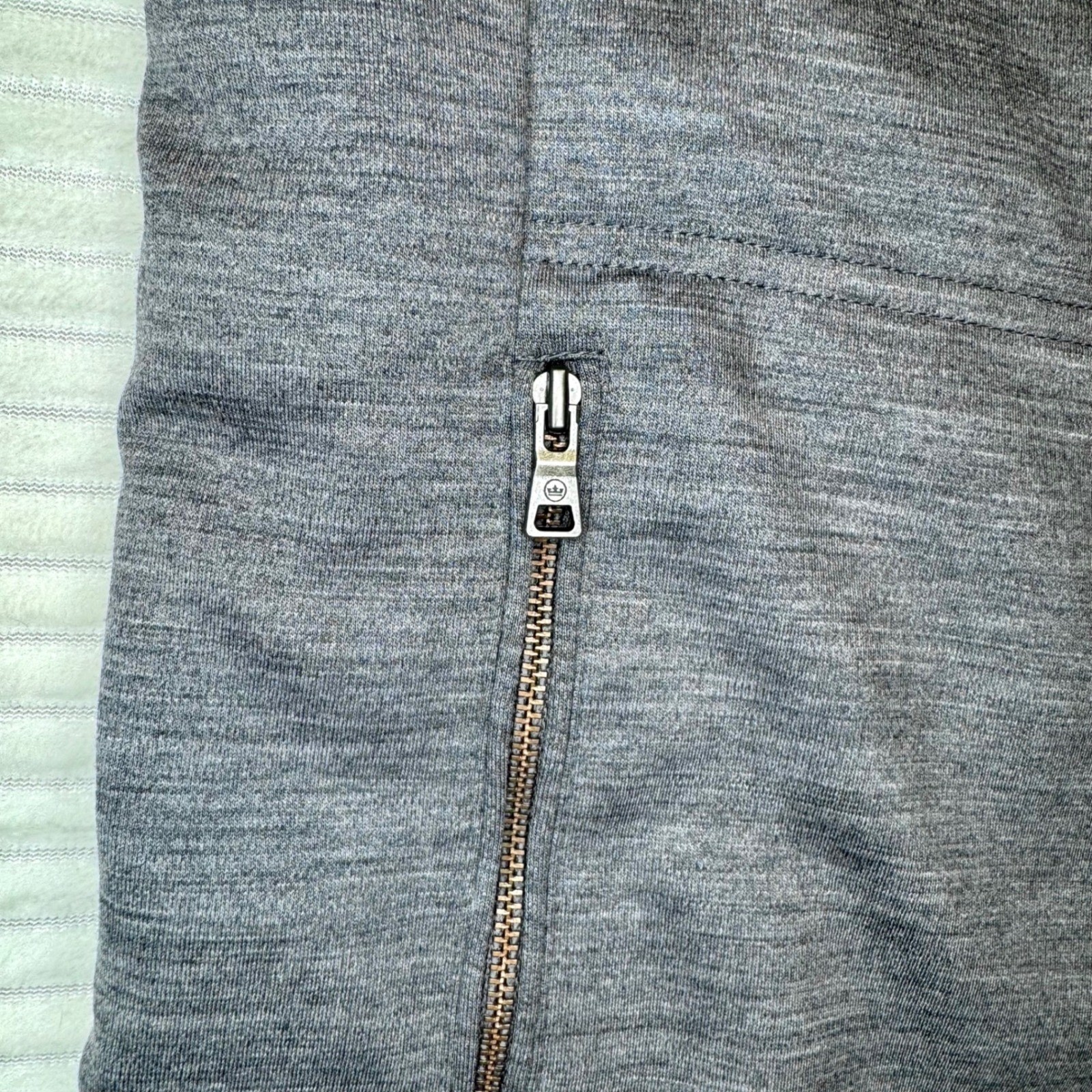 Peter Millar Large Excursionist Flex Reversible V… - image 9