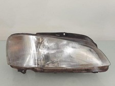Feu avant (phare) Peugeot 106