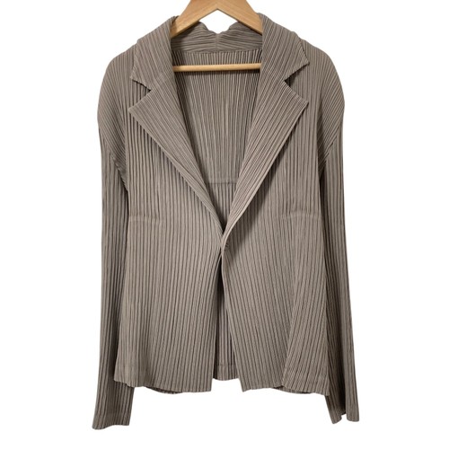 26SS ISSEY MIYAKE HATCHING PLEATS Tailored Jacket IM61FD646 2 Greige Women USED