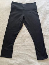 Lululemon Cropped Black Leggings Size 4, Low rise, 27-inch Pre-owned