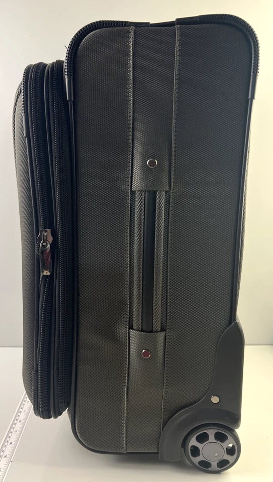 Maleta con ruedas Jaguar gris 23"x14"x 11,5" usada ¡poca y en gran forma! Foto 3 de 4