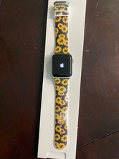 Apple Watch Nike serie 3 38mm PACCHETTO viene fornito con caricatore e cinturini