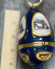 Musical Egg Ornament/ Trinket Box  - Mr Christmas by Valerie