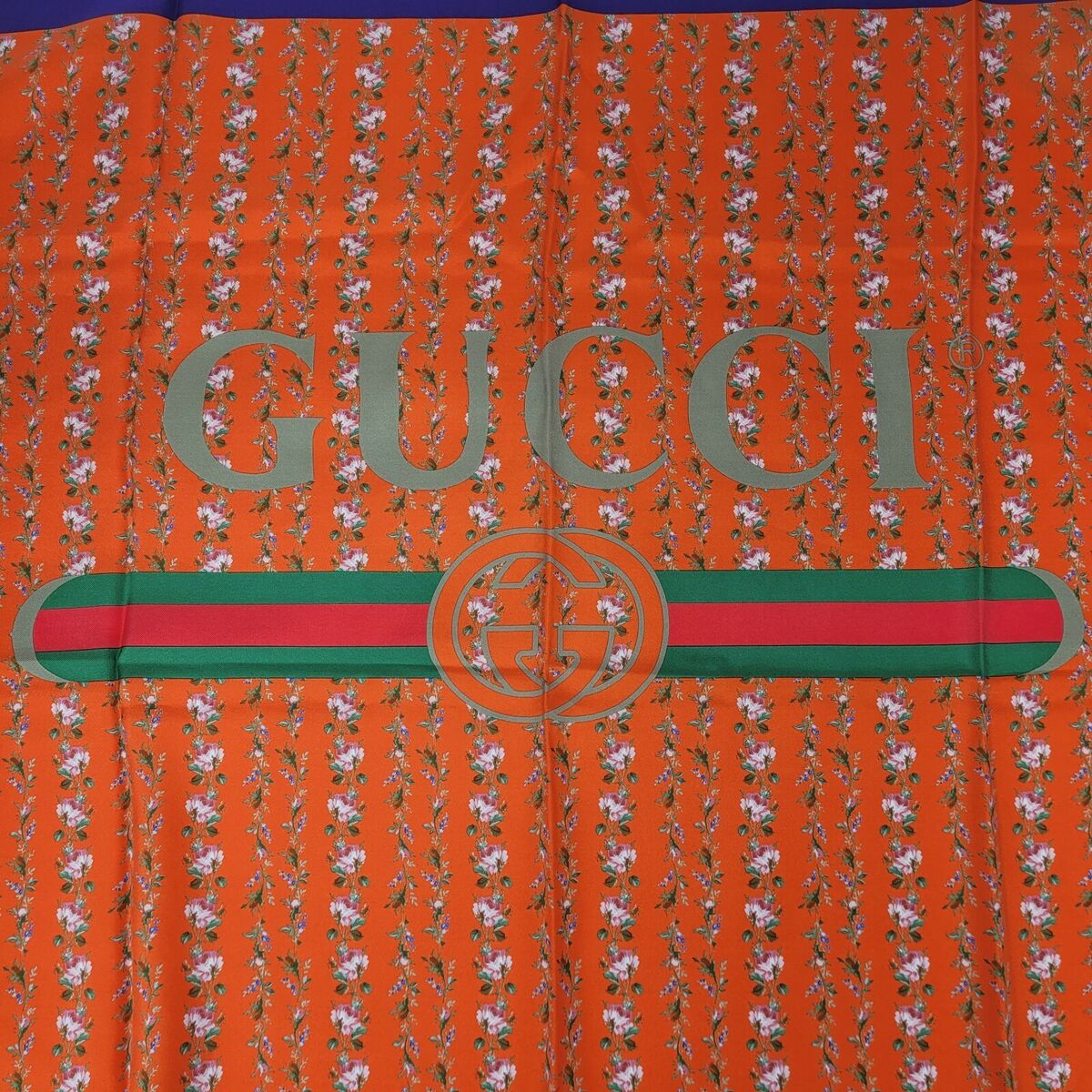 Gucci★素敵!Orange Silk Floral GRG Logo Square Scarf Gucci Orange Silk Purple Edge Floral Print and GRG Logo