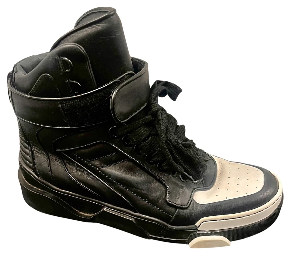 Tênis Givenchy Tyson masculino autêntico tamanho 40 cano alto couro preto e branco - Imagem 4 de 4