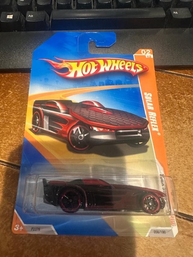 2009 Hot Wheels Track Stars Solar Reflex #56 Red/Black