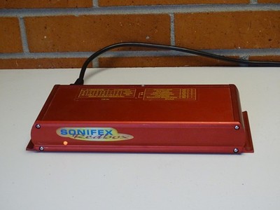 SONIFEX REDBOX RB-SC1 SAMPLE RATE CONVERTER