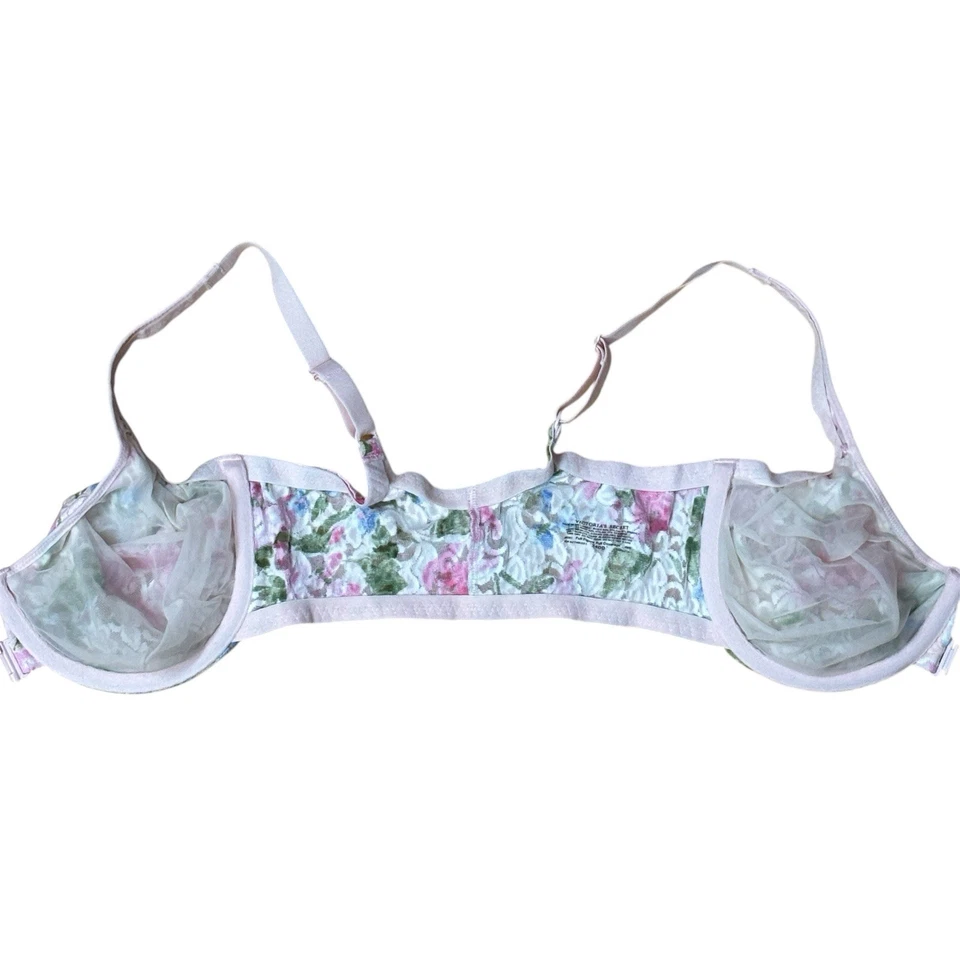 Victoria’s Secret Vintage Floral Lace Bra 34DD + Hi-Cut Brief Medium Set Pink - Image 4 of 4