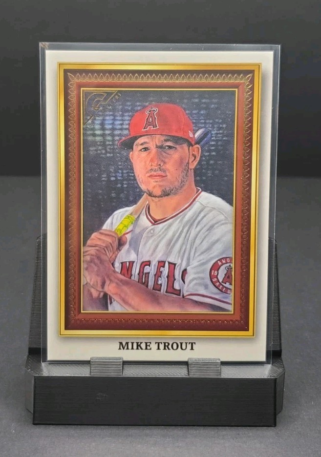 Mike Trout #PG-2 Baseball Cards 2022 Topps Gallery Portrait trading card — raw and PSA graded price guide