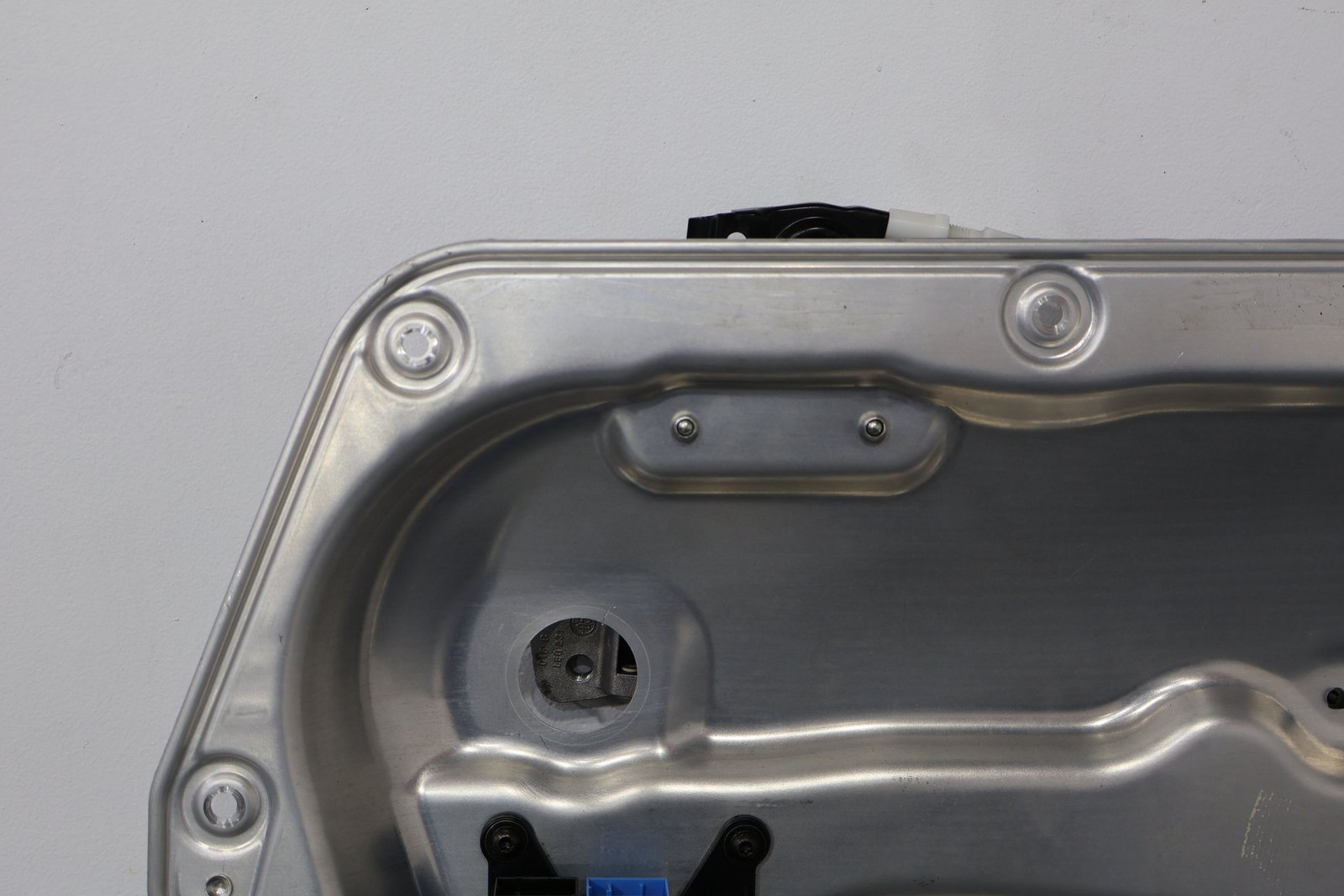 Bentley Flying Spur 2006-2012 Rear Right Window regulator
