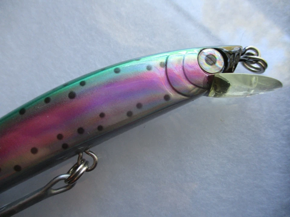 Trucha yo zuri minnow hundimiento 5 1/4" 7/8 oz, sin usar Foto 3 de 4