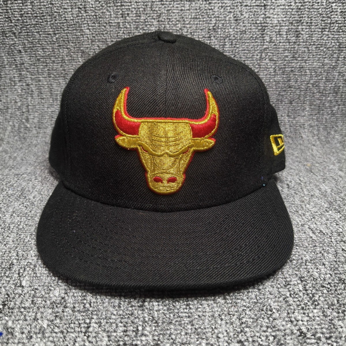 New Era Chicago Bulls NBA 9FIFTY Snapback Hat Cap Black Gold Red
