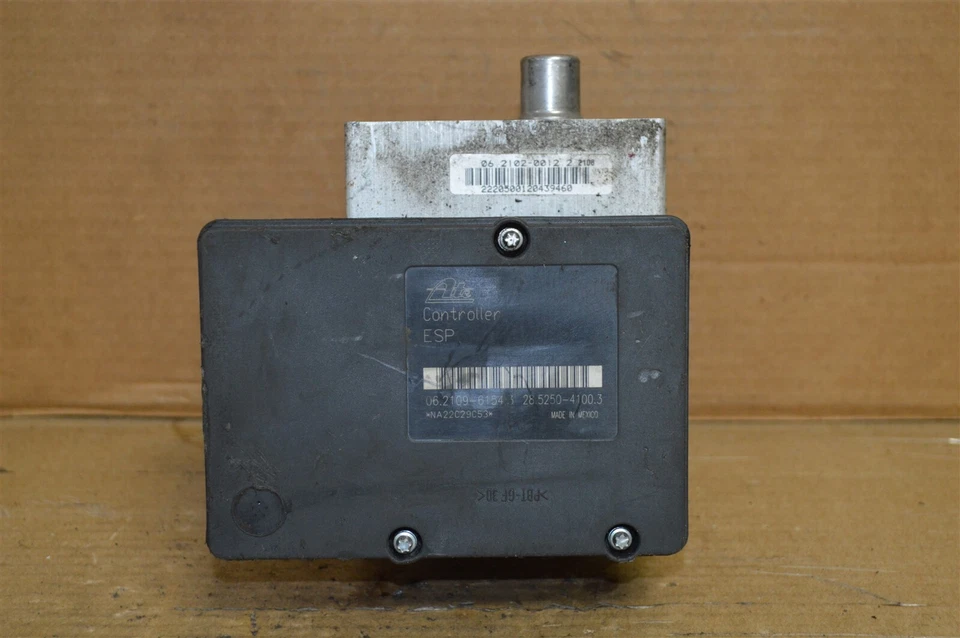 Nissan Armada 2012 ABS control de bomba de freno antibloqueo módulo 47660ZZ90A 524-10C3 Foto 3 de 4