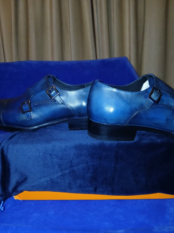 Parte superior de alça de monge de couro azul feita à mão - Imagem 4 de 4