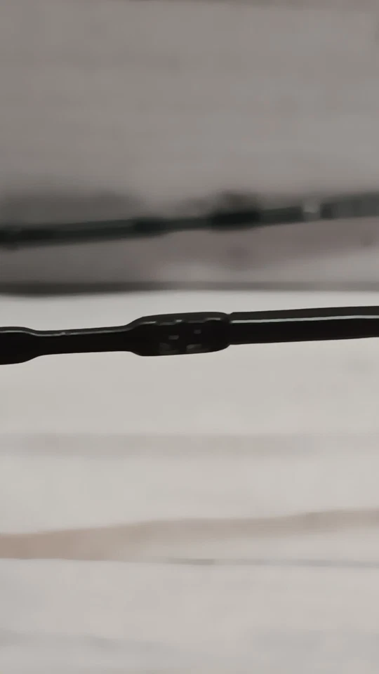 Gafas de sol Geoffrey Beene 51019 marco negro con estuche Foto 4 de 4