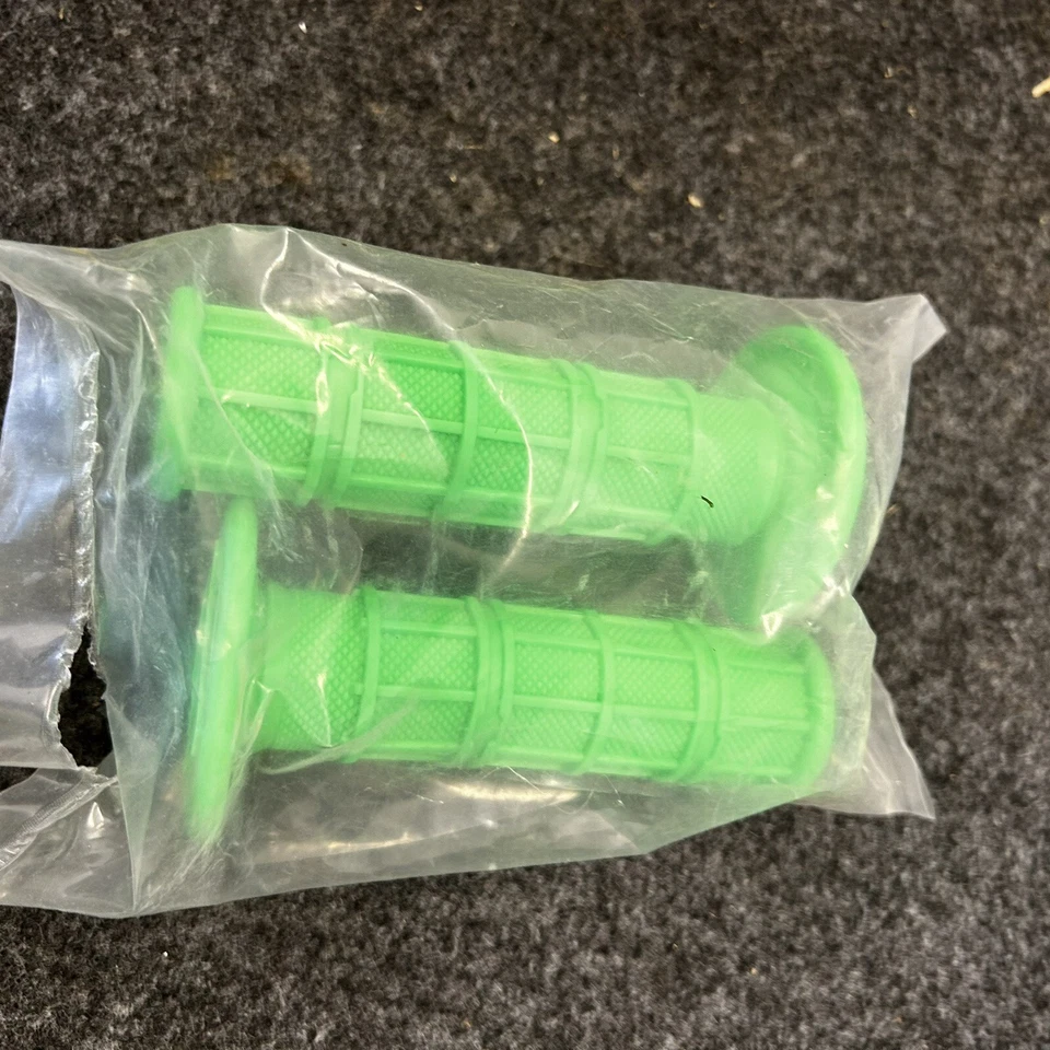 Empuñaduras DIRTBIKE VERDE NOS Foto 2 de 3