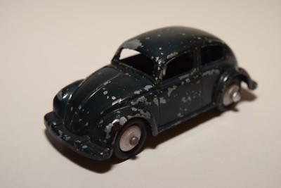 AA 1:43 SWEERING VW VOLKSWAGEN BEETLE KAFER OVAL DARK BLUE EXCELLENT RARE SELTEN
