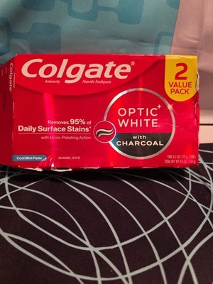 Colgate,Optic White w/Charcoal ,Cool Mint Paste, Removes 95% Daily Surface Stain
