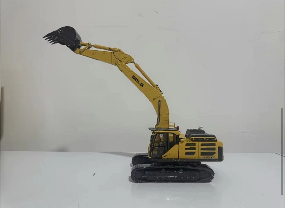 1/35 Scale SDLG E6395H Hydraulic Excavator Diecast Model Collection Toy Gift - Image 2 of 4