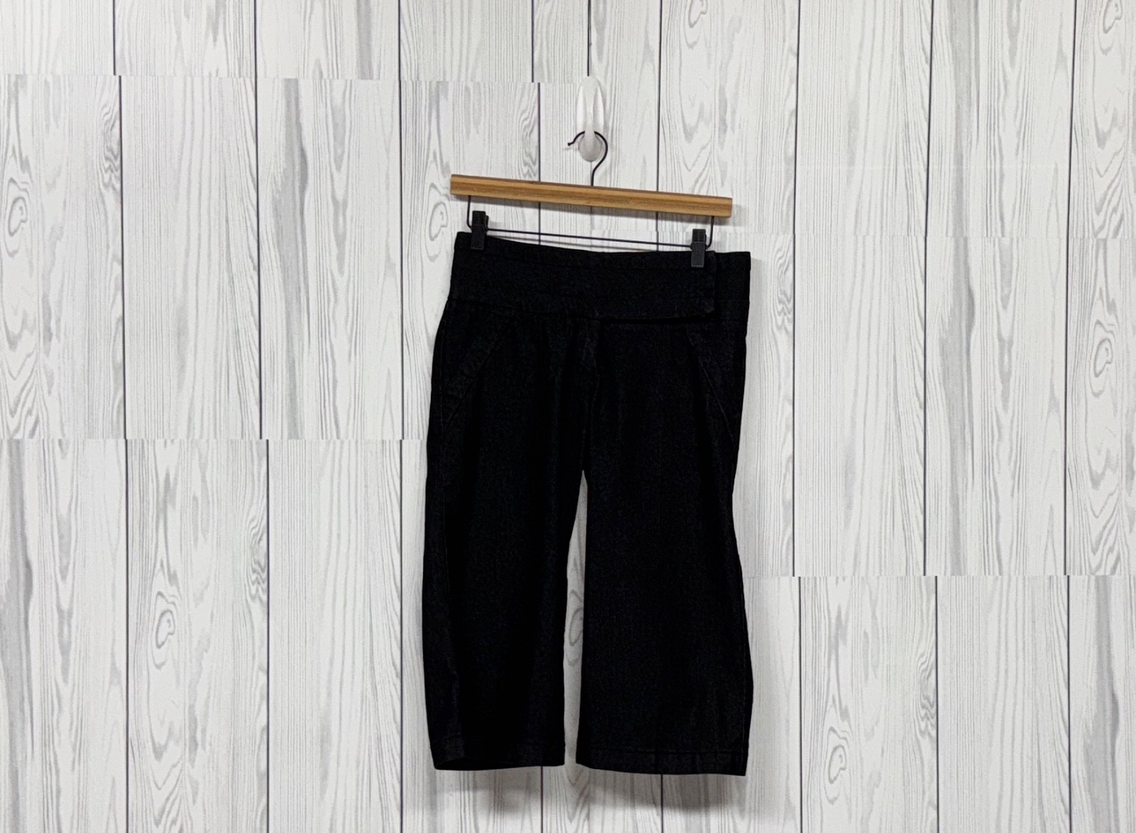 Bisou Bisou jeans womens size 4 cropped capri mid rise blue dark wash denim