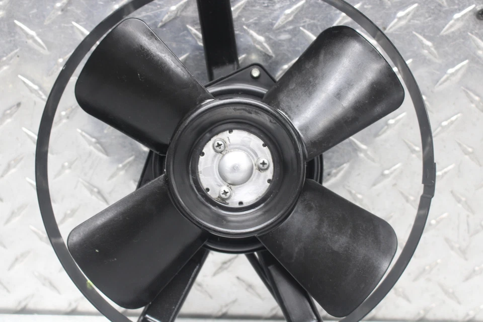 Yamaha Royal Star XVZ1300TF 2005 Venture motor radiador ventilador de refrigeración Foto 2 de 4