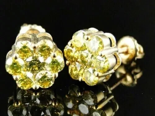 Aretes con racimo de diamantes canarios creados en laboratorio de 2,00 quilates enchapados en oro amarillo de 14 K Foto 2 de 4