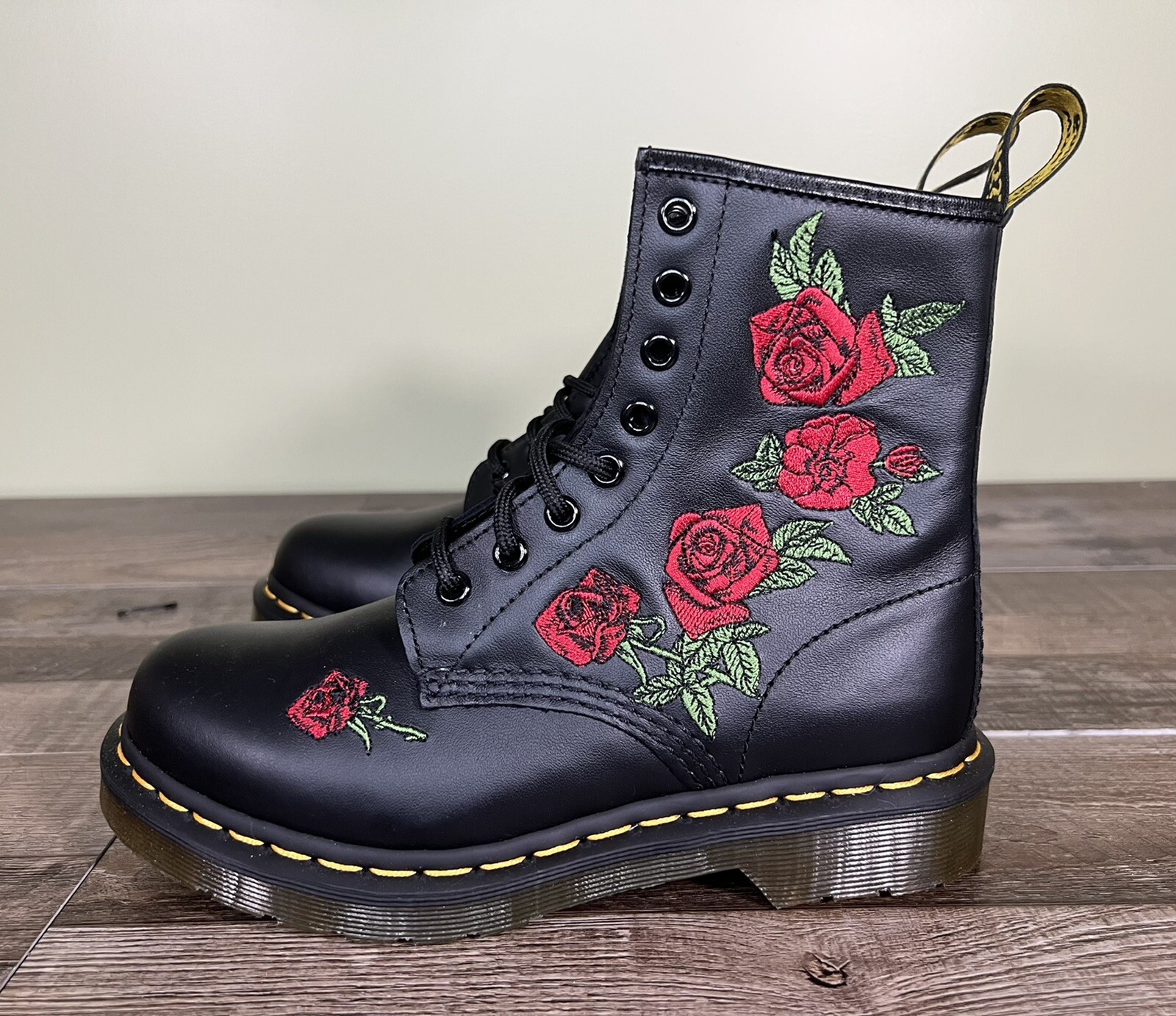 Dr. Martens 1460 Vonda Red Rose Black 
