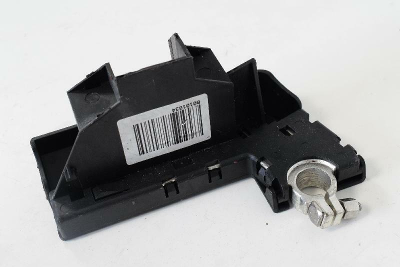 AUDI A5 Sportback 8T 2010 LHD Batterie Überspannung Schutz Einheit