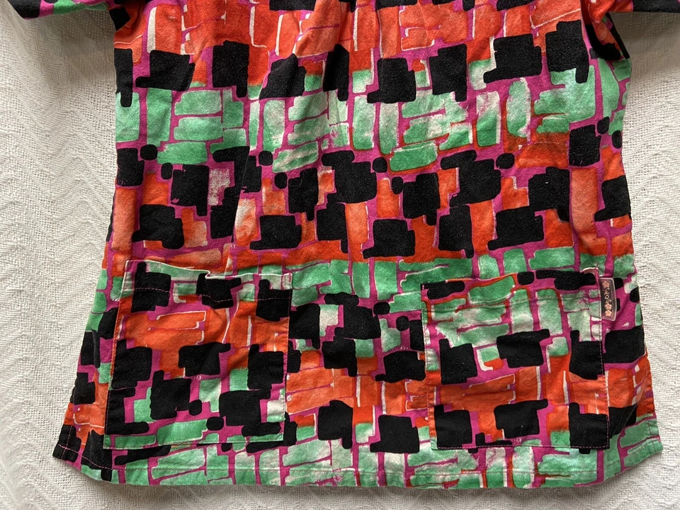 Koi By Kathy Peterson Multicolored Patterned Size XS Scrub Top - Image 4 of 4