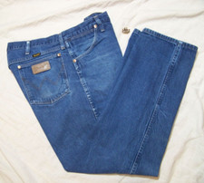 Men's Wrangler Jeans - 13MWZ- Size 40 x 30 - Waist Measures 39"