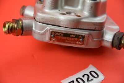 YC#6 84-86 MERCEDES 190E 2.3 FUEL INJECTOR DISTRIBUTOR REGULATOR