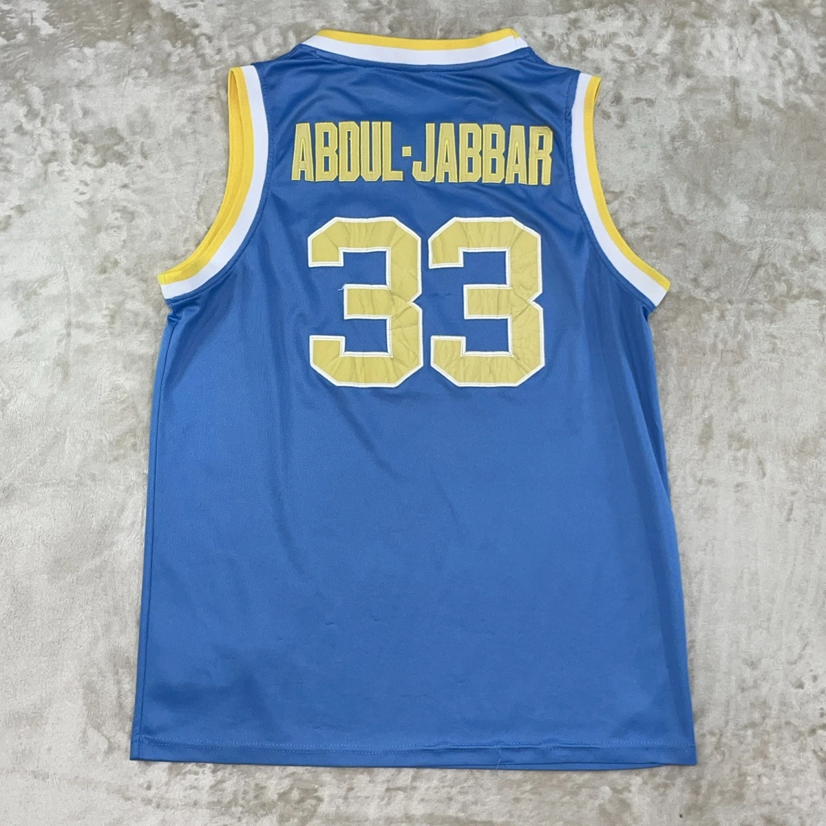 Preços baixos em Adidas masculino kareem abdul-jabbar Roupas e